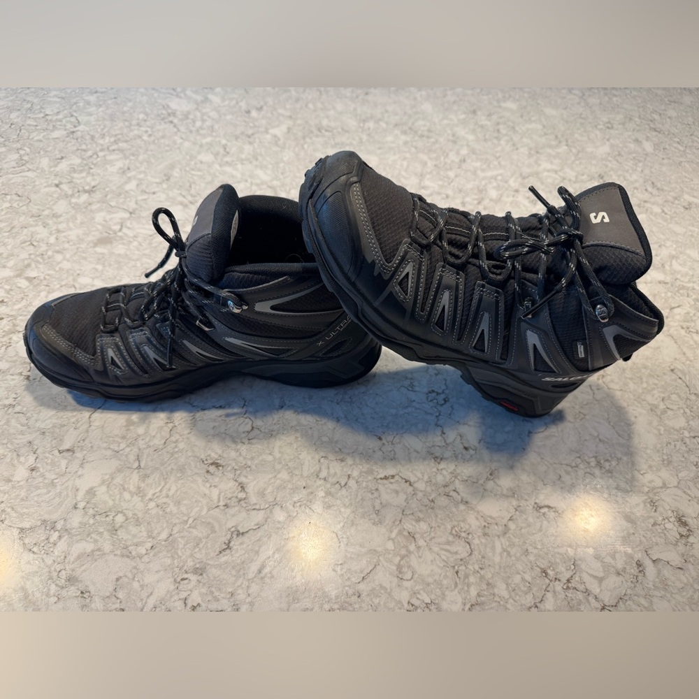 Salomon X Ultra Pioneer Mid GORE-TEX
men's hiking shoes